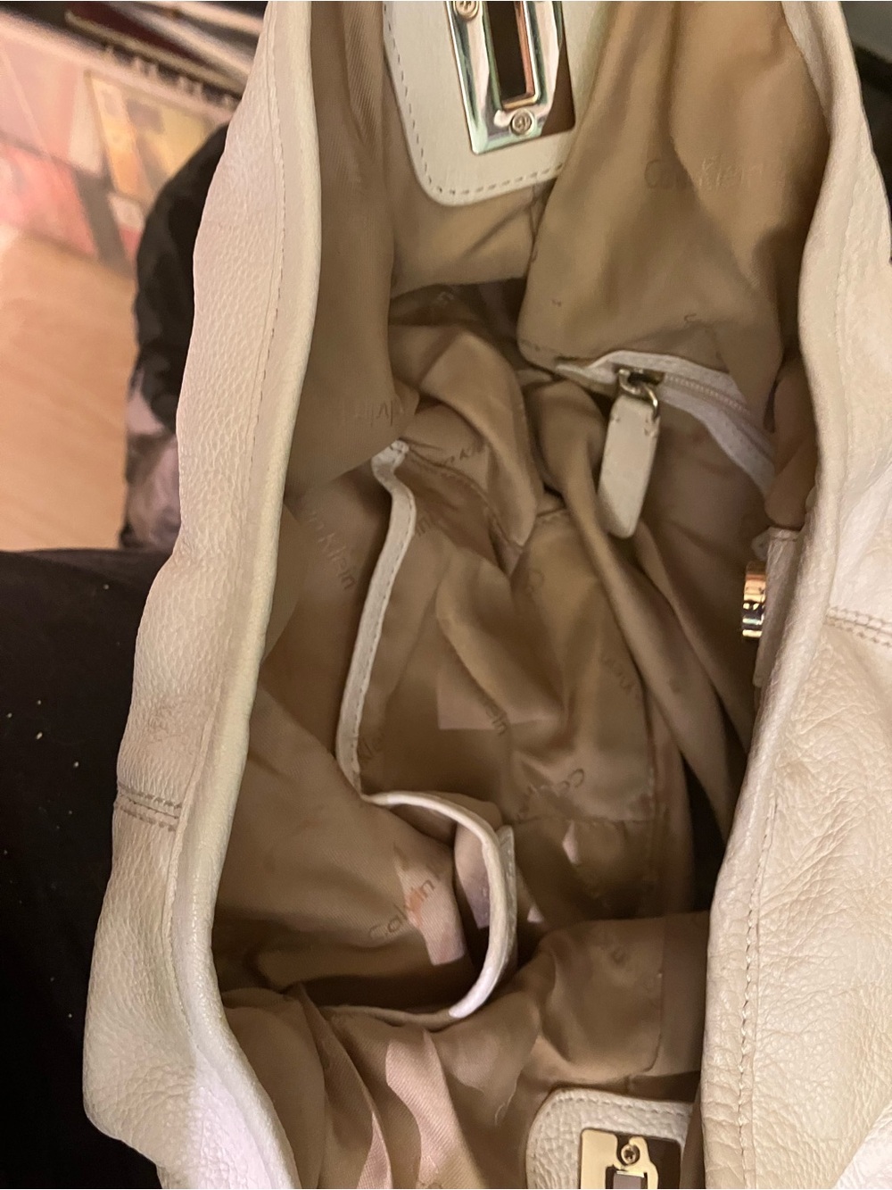 Calvin Klein Beige Leather Shoulder Bag - Picture 6 of 7